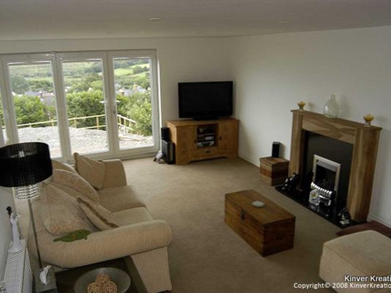 Gallery Image for 3 Jacksons Way – Goodwick