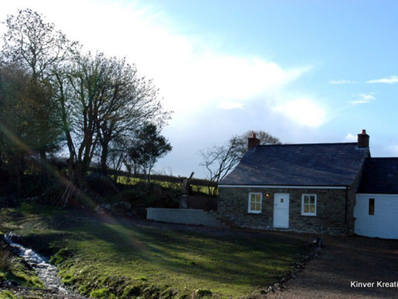 Gallery Image for Treial